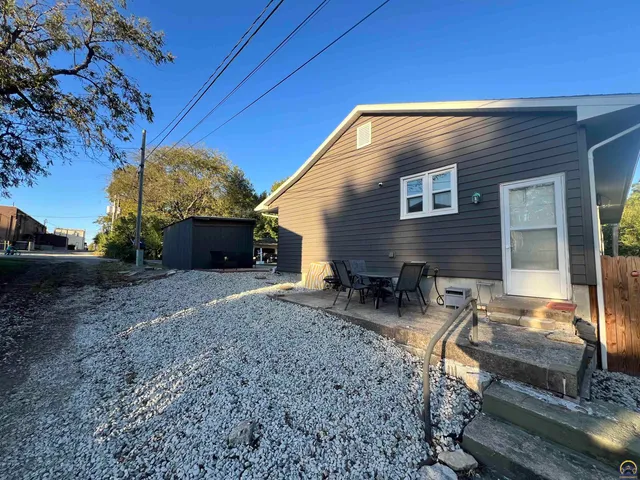 $224,000 | 115 East 3rd Street, Holton, KS 66436