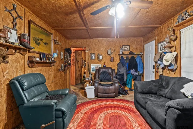 a view of a storage & utility room