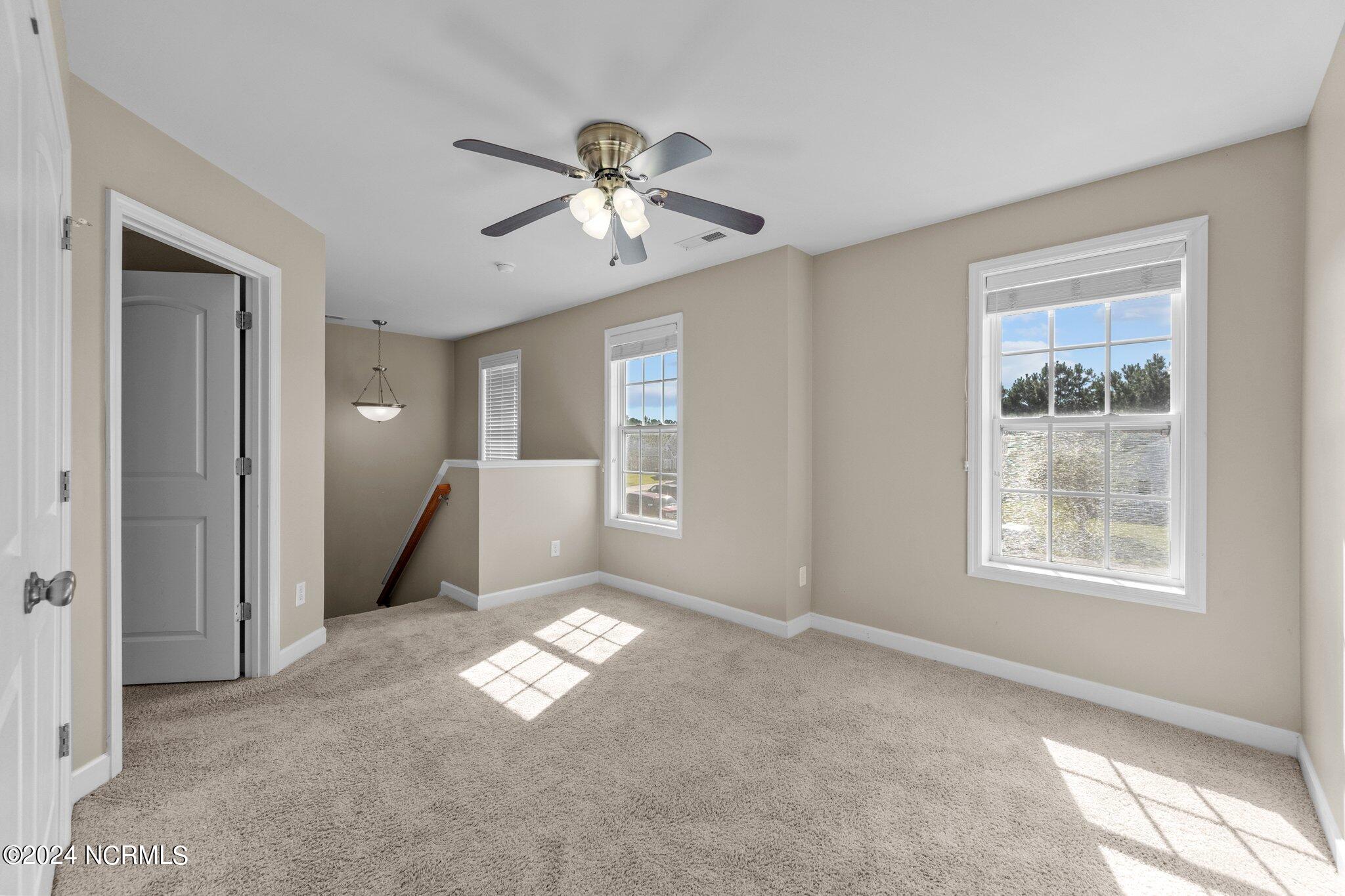 403 Wynbrookee Lane Jacksonville, NC 28546 - Photo 13 of 35 19-web-or-mls-_Z727354