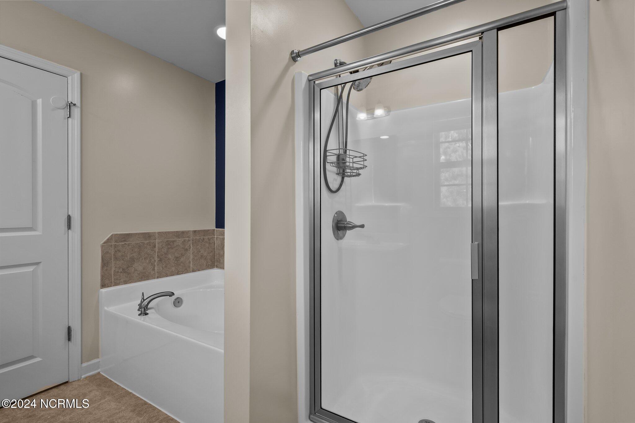 403 Wynbrookee Lane Jacksonville, NC 28546 - Photo 19 of 35 25-web-or-mls-_Z727387