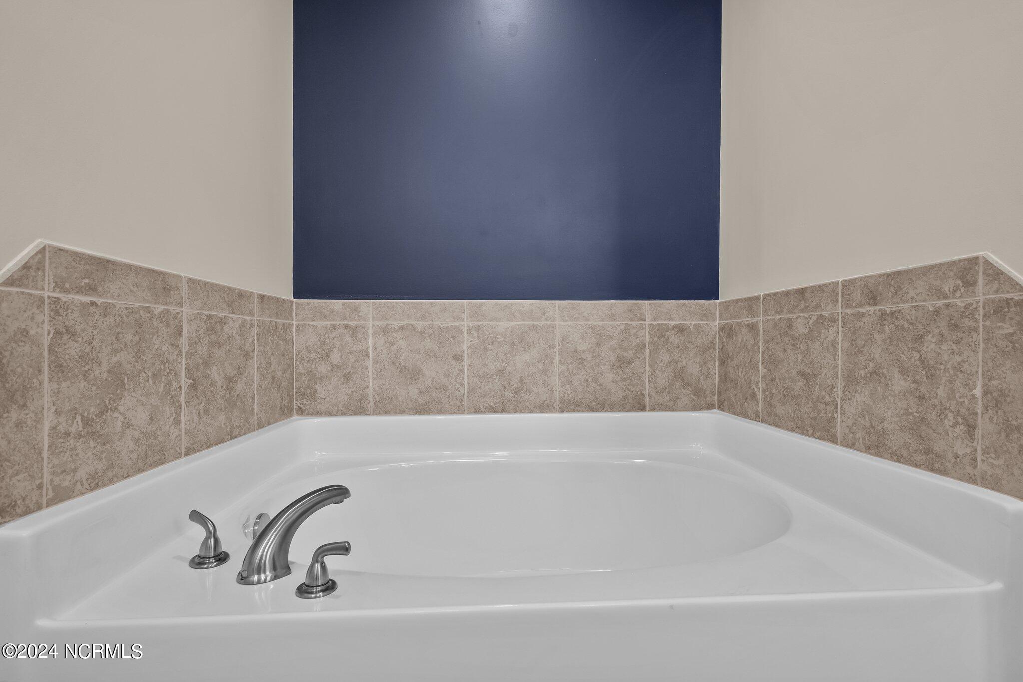 403 Wynbrookee Lane Jacksonville, NC 28546 - Photo 20 of 35 26-web-or-mls-_Z727396