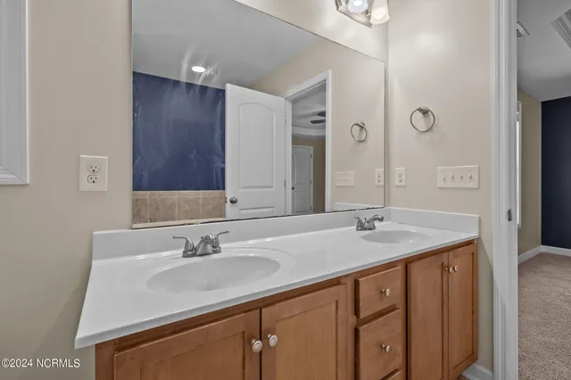 $1,800 | 403 Wynbrookee Lane, Jacksonville, NC 28546