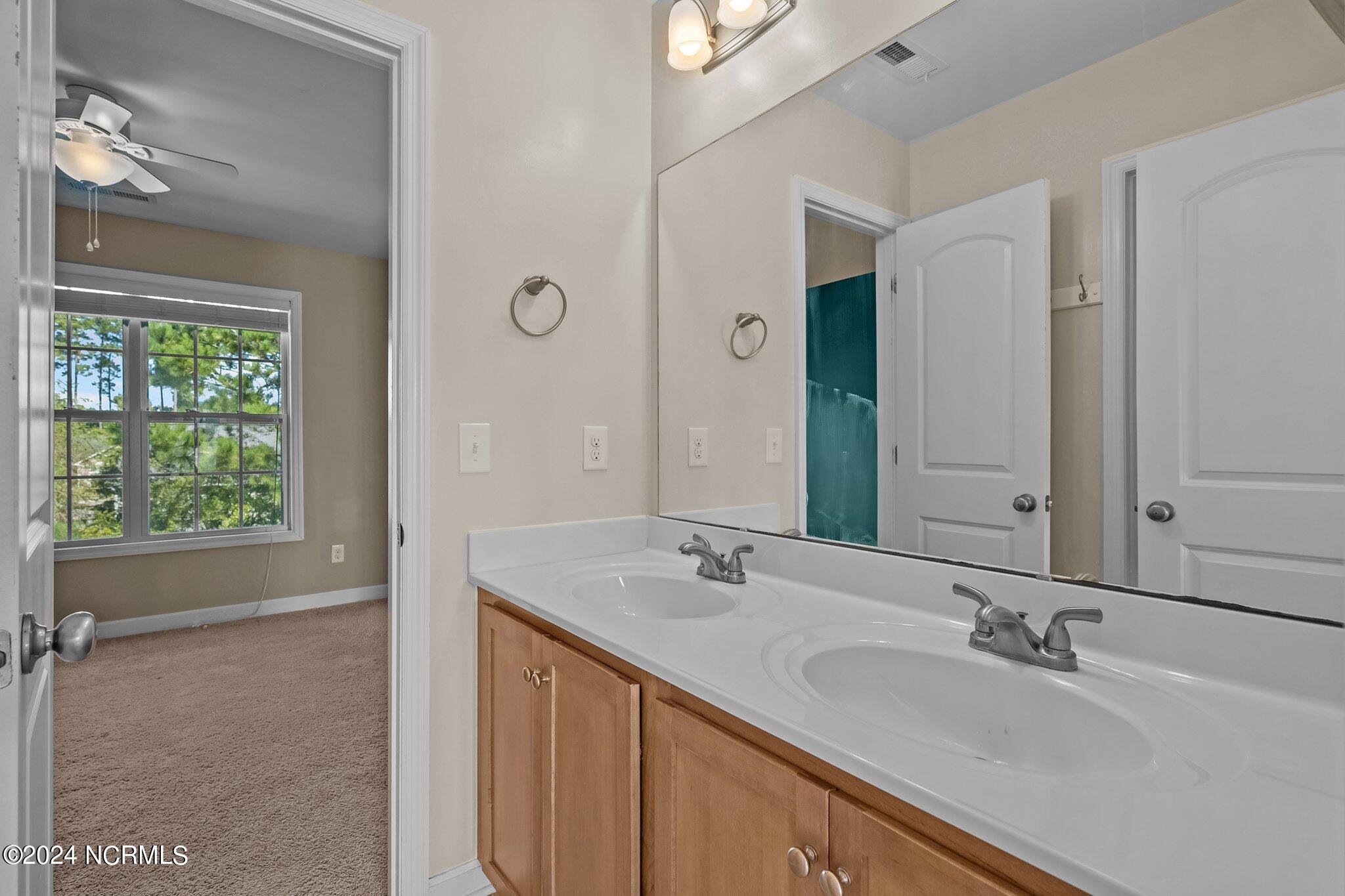 403 Wynbrookee Lane Jacksonville, NC 28546 - Photo 27 of 35 32-web-or-mls-_Z727429