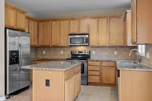 $1,800 | 403 Wynbrookee Lane, Jacksonville, NC 28546