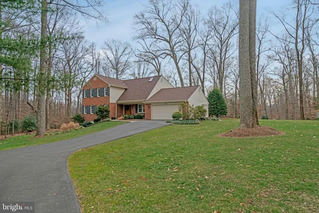 $1,245,000 | 11700 Clara Way, Fairfax Station, VA 22039