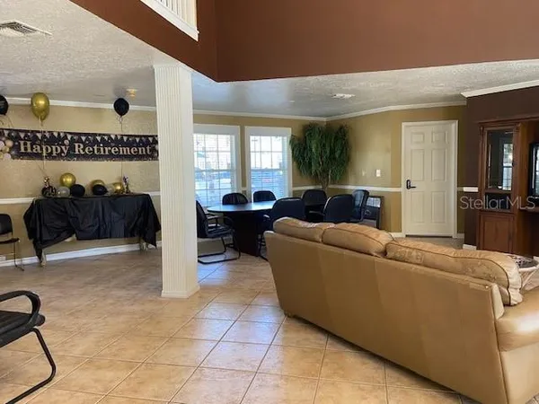 $1,900 | 6124 Westgate Drive, Unit 202, Orlando, FL 32835
