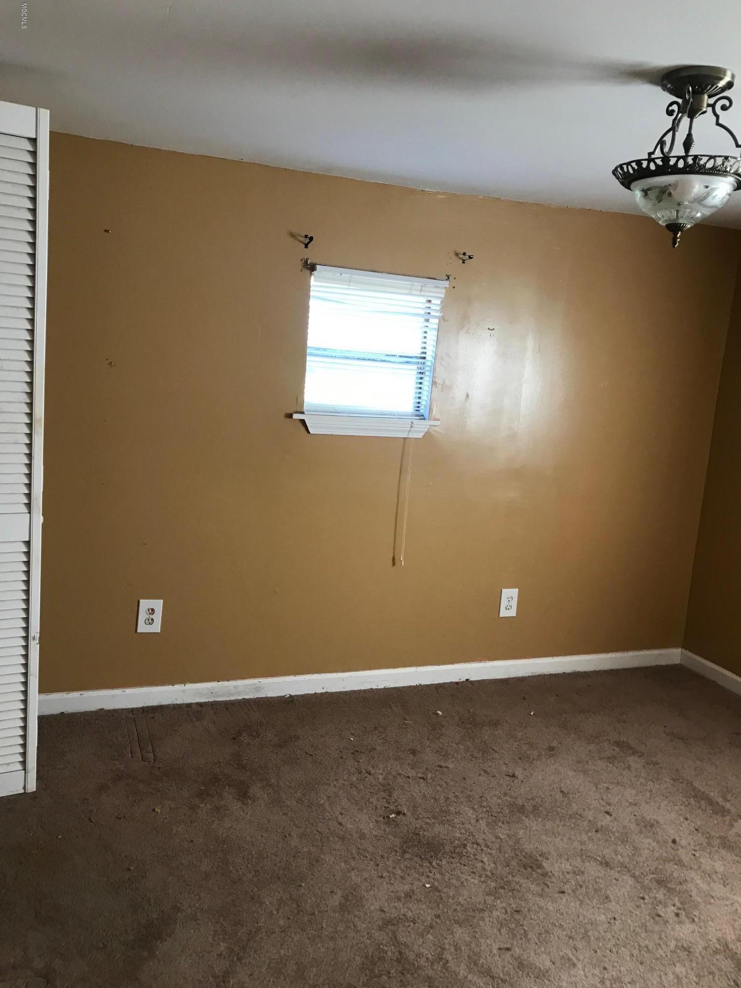 6400 Henry Avenue Moss Point, MS 39563 - Photo 6 of 6 HENRY DR -BED-5