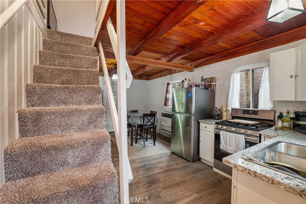 423 Forest Lane Crestline, CA 92325 - Photo 11 of 22