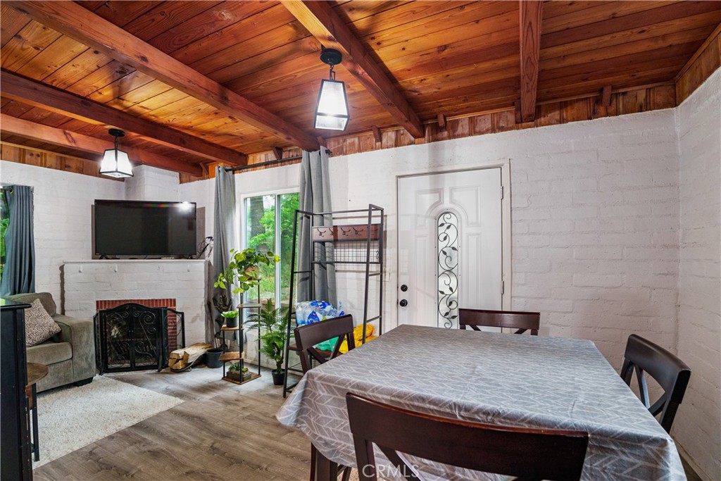 423 Forest Lane Crestline, CA 92325 - Photo 4 of 22