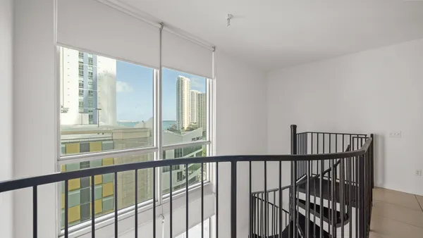 $3,100 | 300 South Biscayne Boulevard, Unit L832, Miami, FL 33131
