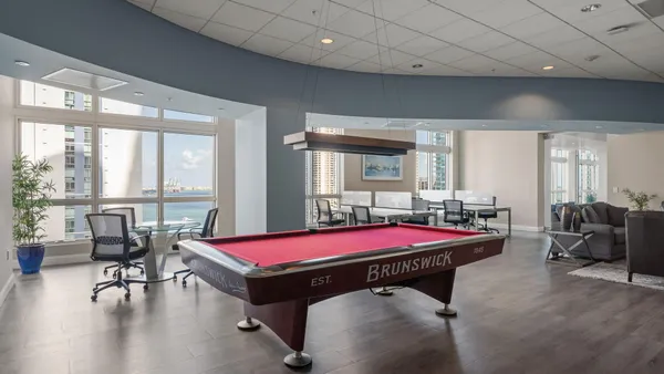 $3,100 | 300 South Biscayne Boulevard, Unit L832, Miami, FL 33131