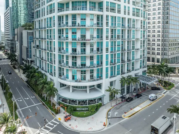$3,100 | 300 South Biscayne Boulevard, Unit L832, Miami, FL 33131