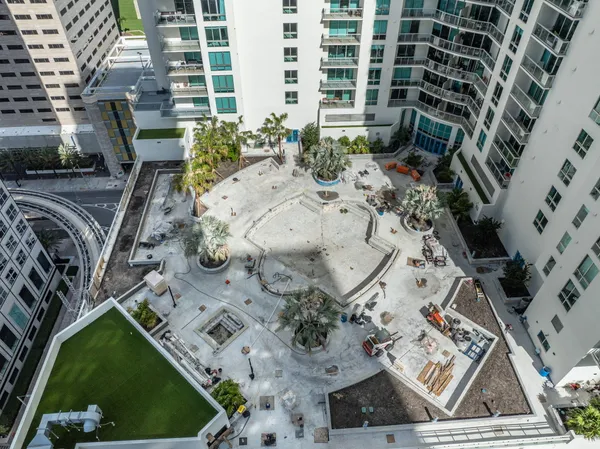 $3,100 | 300 South Biscayne Boulevard, Unit L832, Miami, FL 33131