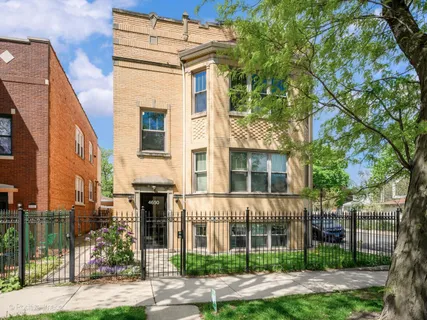 $275,000 | 4650 North Karlov Avenue, Unit 2, Chicago, IL 60630