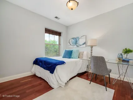 $275,000 | 4650 North Karlov Avenue, Unit 2, Chicago, IL 60630