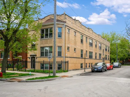 $275,000 | 4650 North Karlov Avenue, Unit 2, Chicago, IL 60630