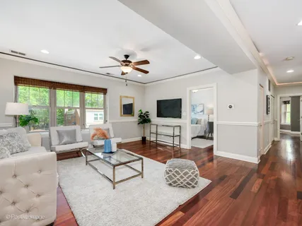 $275,000 | 4650 North Karlov Avenue, Unit 2, Chicago, IL 60630