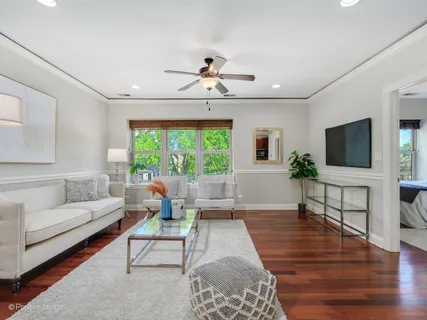 $275,000 | 4650 North Karlov Avenue, Unit 2, Chicago, IL 60630