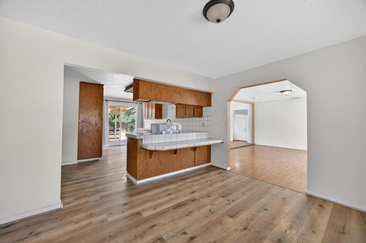 2709 Walnut Avenue Carmichael, CA 95608 - Photo 11 of 46