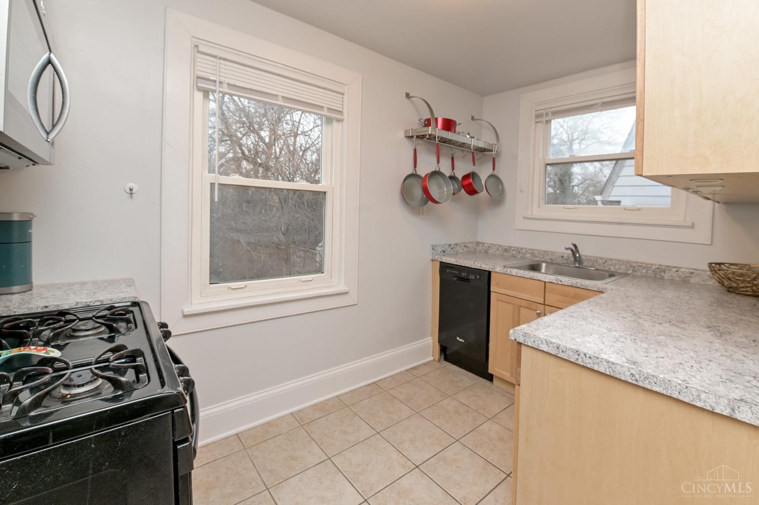 3606 Madison Road Cincinnati, OH 45209 - Photo 8 of 22