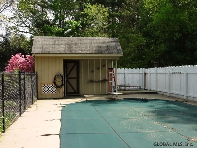 163 Redmond Road Moreau, NY 12831 - Photo 8 of 25 Photo 8