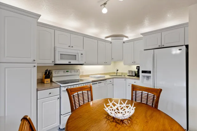 $205,000 | 2400 South Ocean Drive, Unit 816, Fort Pierce, FL 34949