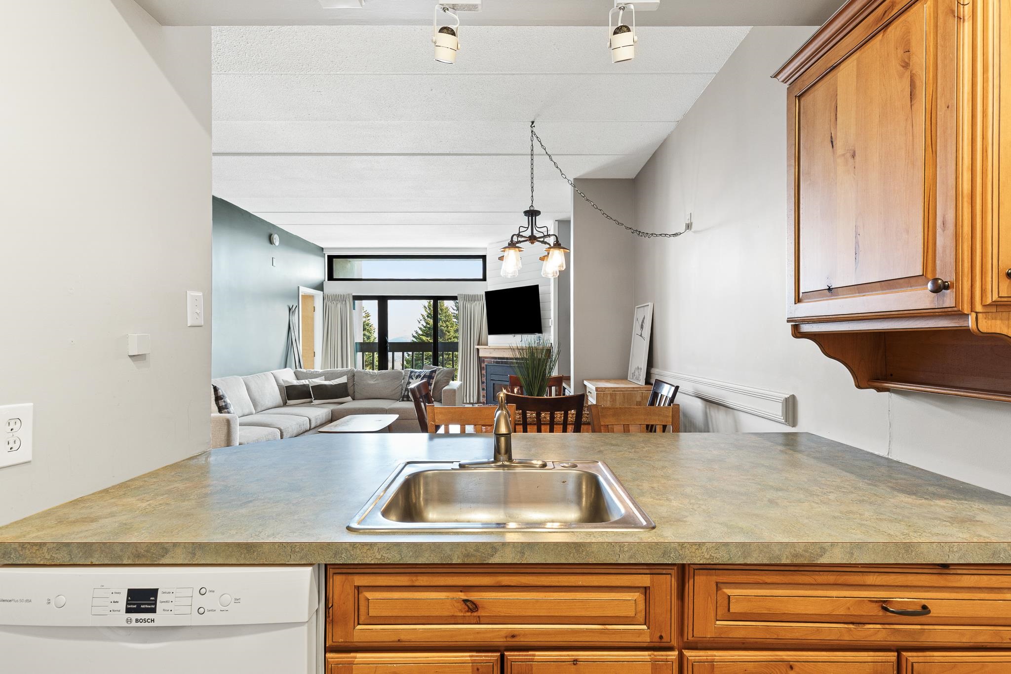 201 Old Mill Road, Unit A7 Killington, VT 05751 - Photo 22 of 53