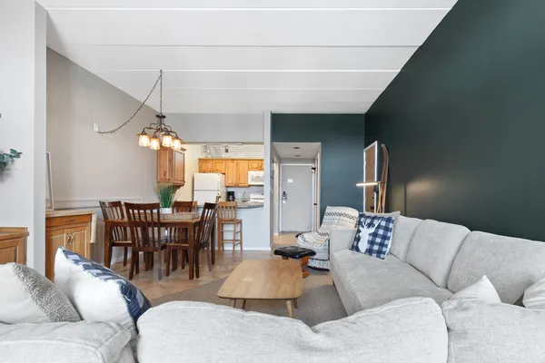 $429,000 | 201 Old Mill Road, Unit A7, Killington, VT 05751