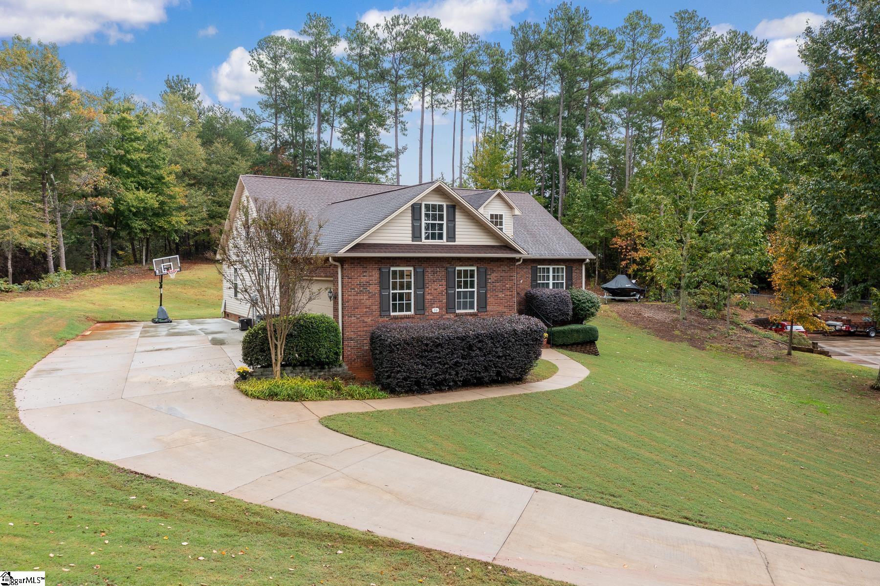 210 Staman Drive Inman, SC 29349 - Photo 2 of 29