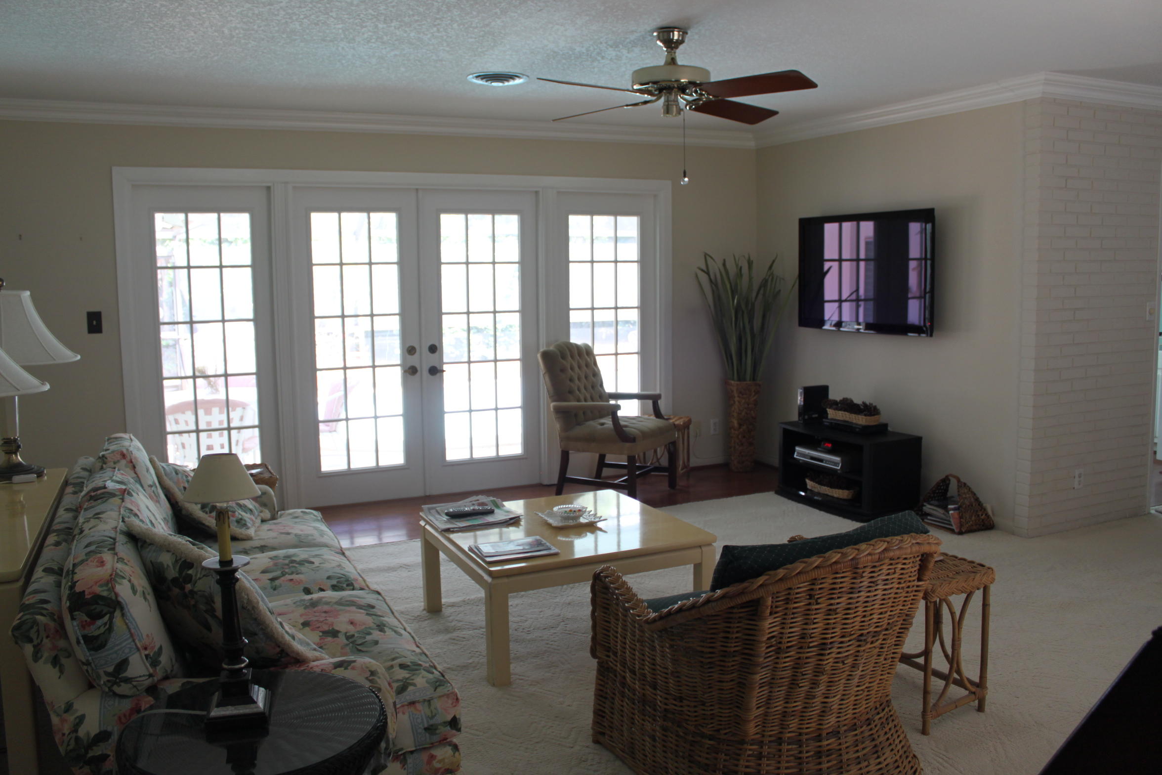 424 Southwest 7th Way Boca Raton, FL 33486 - Photo 12 of 17 Living area