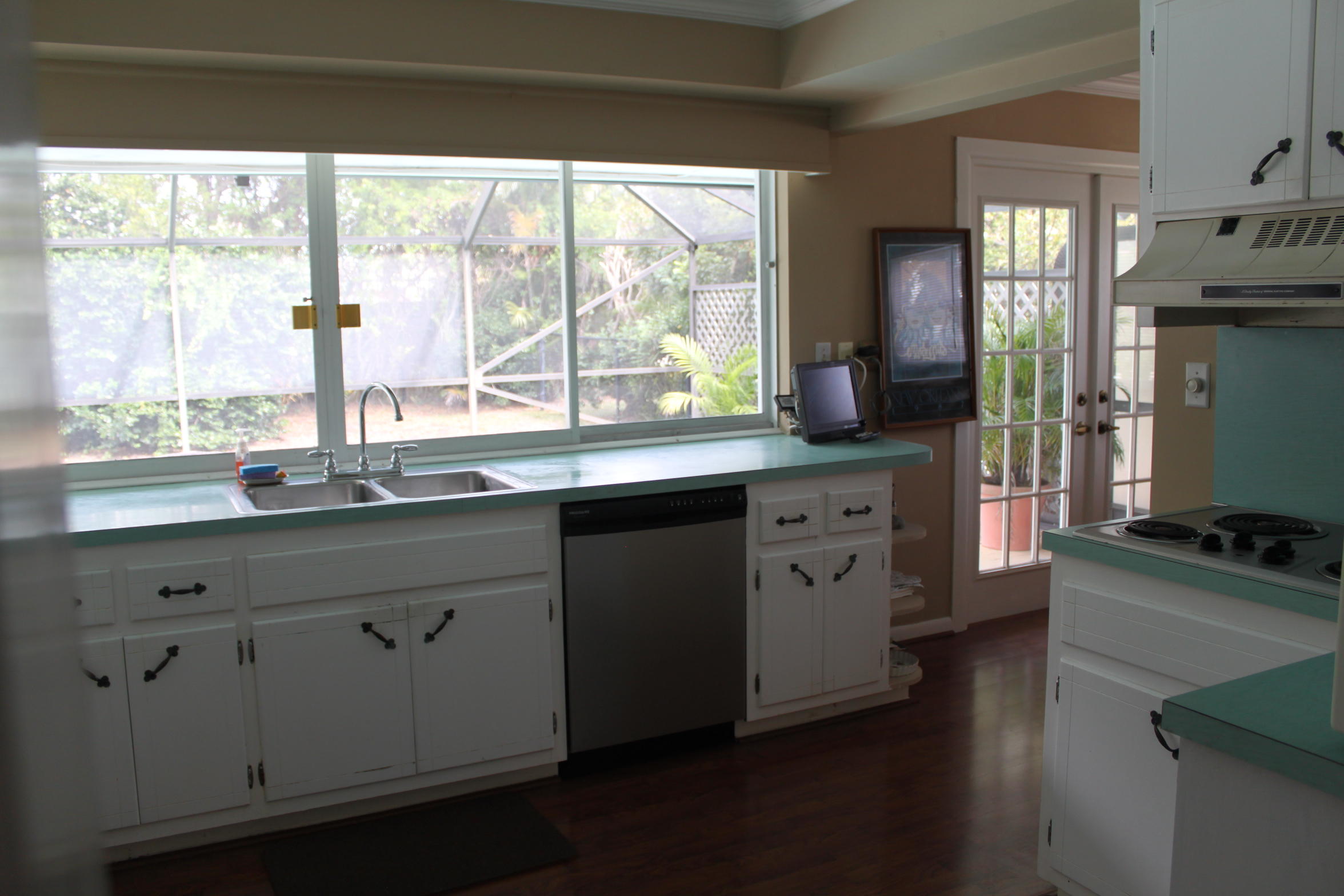 424 Southwest 7th Way Boca Raton, FL 33486 - Photo 15 of 17 Kitchen