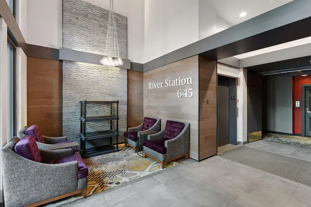 $289,900 | 645 North 1st Street, Unit 305, Minneapolis, MN 55401