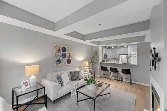 $289,900 | 645 North 1st Street, Unit 305, Minneapolis, MN 55401