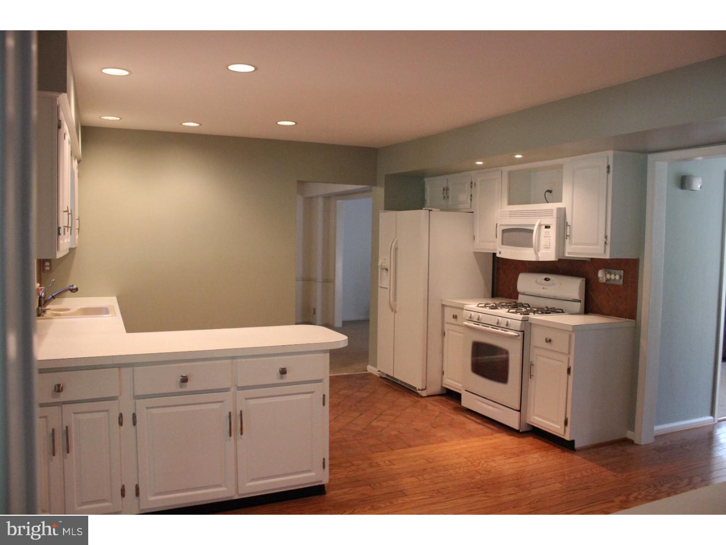352 Margery Road Yardley, PA 19067 - Photo 7 of 25 Kitchen
