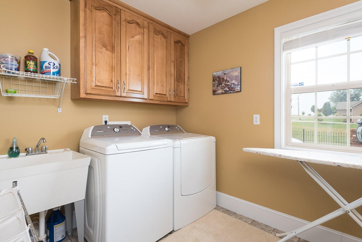 3929 Old Niles Ferry Road Maryville, TN 37801 - Photo 16 of 26 a utility room with dryer and washer