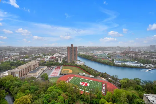 $249,999 | 555 Kappock Street, Unit 26U | Spuyten Duyvil