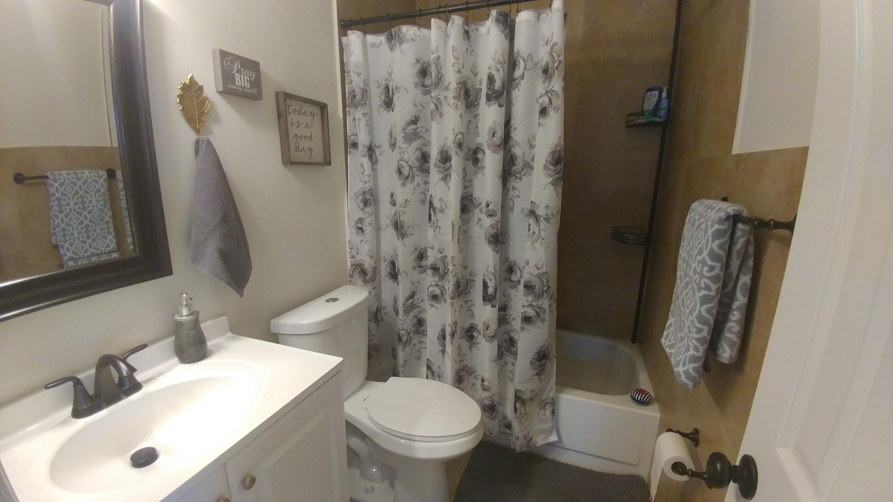 10560 Boca Entrada Boulevard Boca Raton, FL 33428 - Photo 12 of 19 Quest bathroom