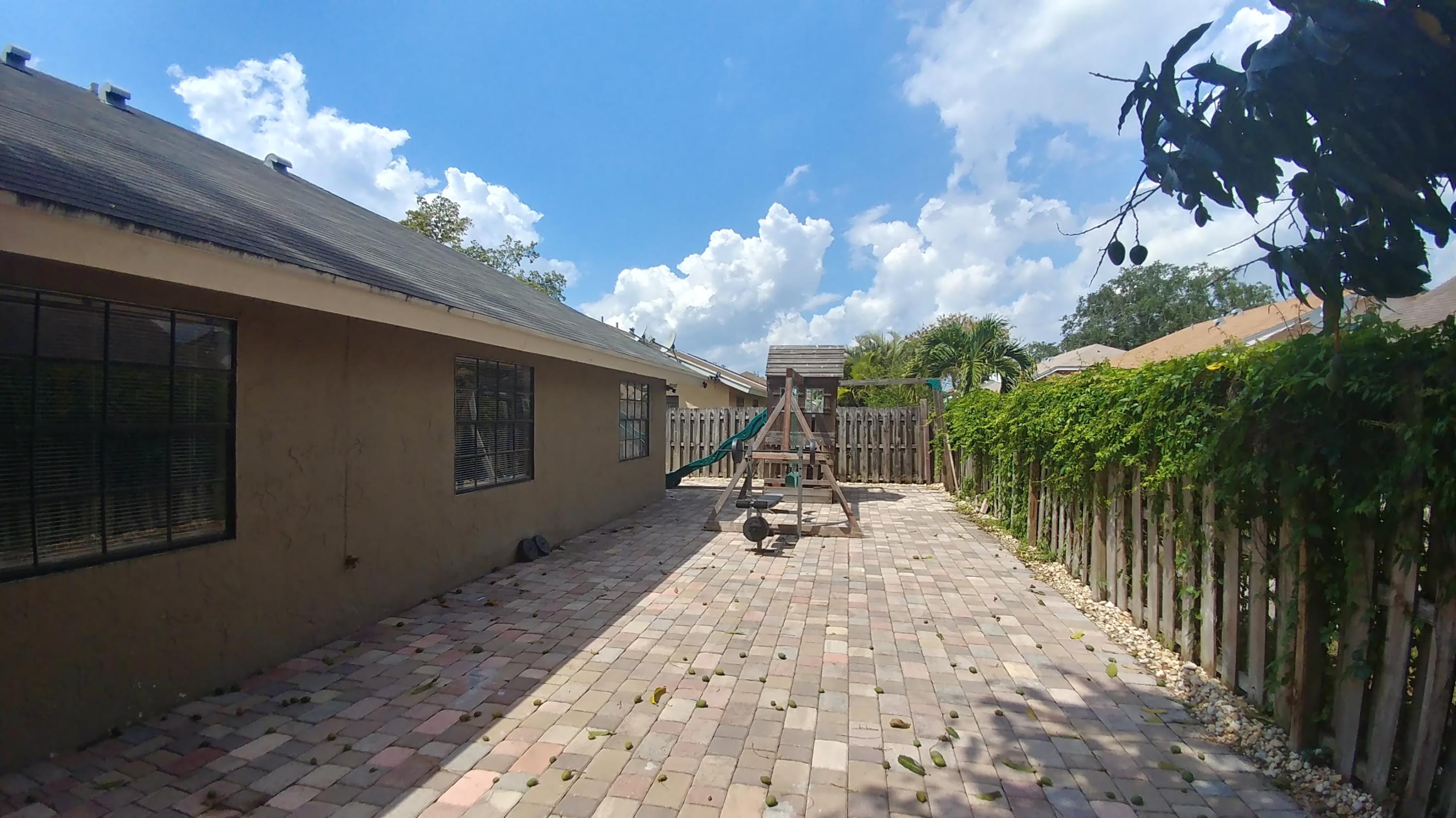 10560 Boca Entrada Boulevard Boca Raton, FL 33428 - Photo 19 of 19 Backyard5