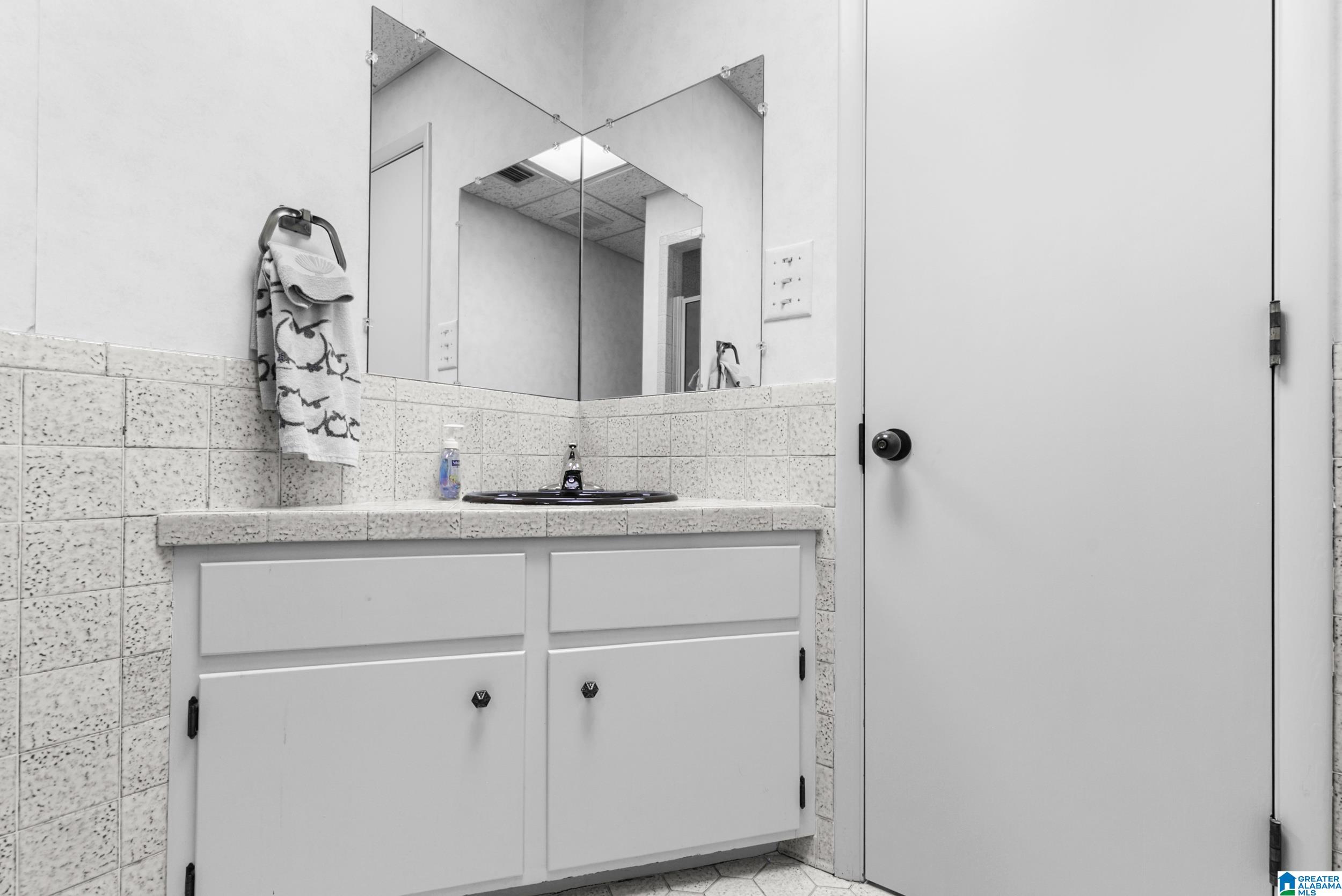 3982 Spring Valley Road Birmingham, AL 35223 - Photo 63 of 89 Gallery Image 63