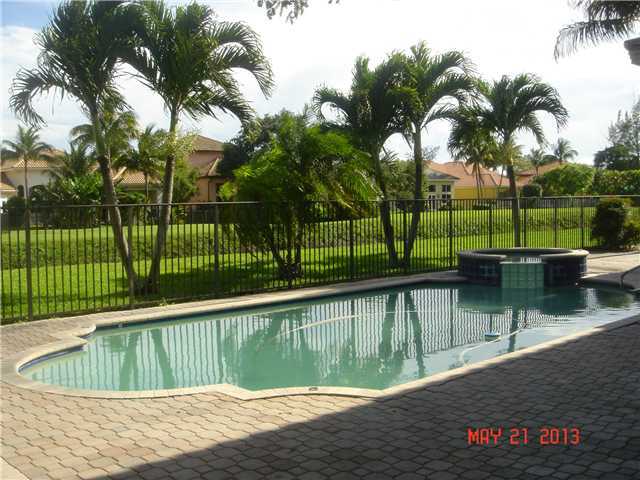 7128 Vía Marbella Boca Raton, FL 33433 - Photo 30 of 54 back view