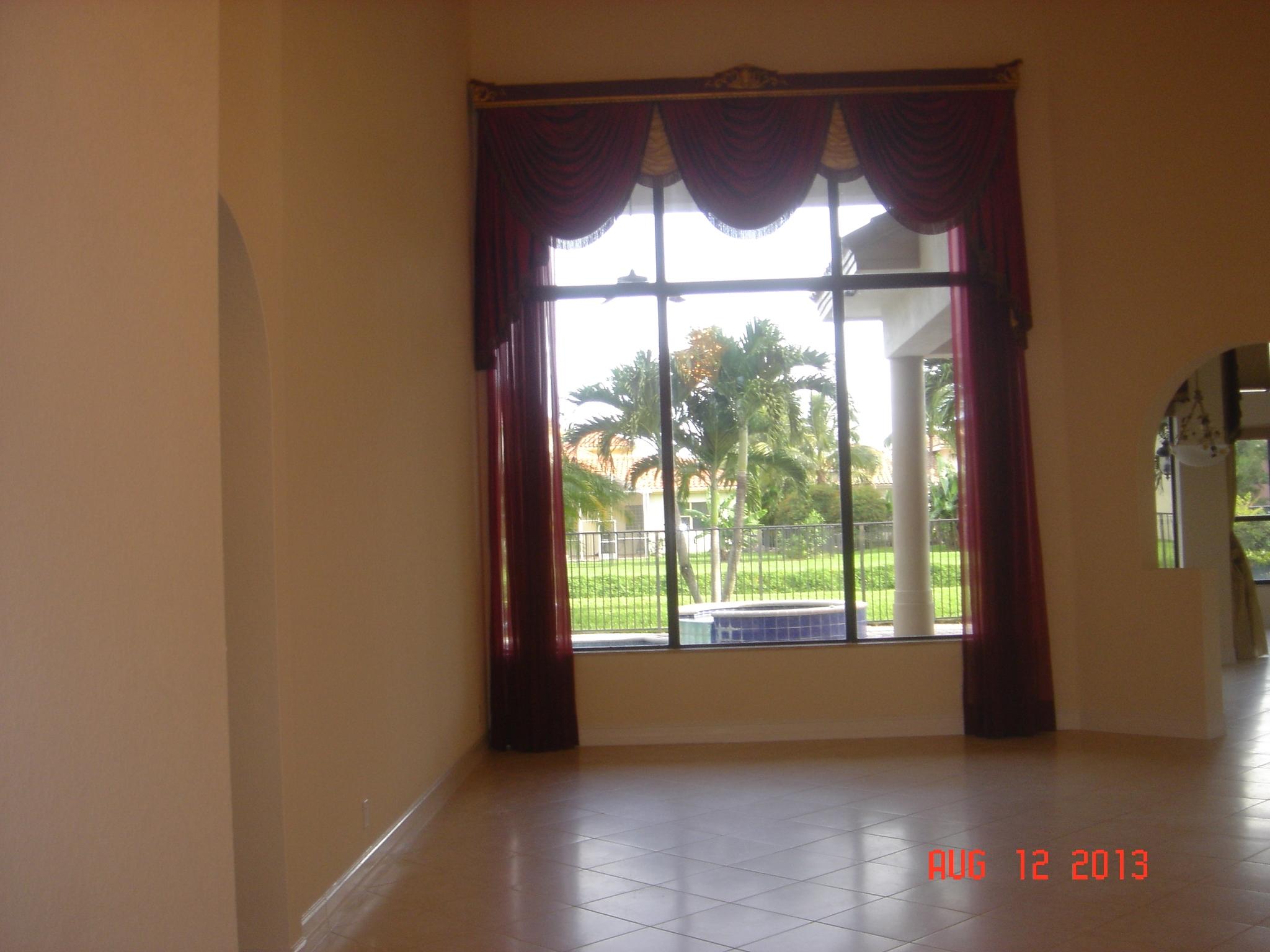 7128 Vía Marbella Boca Raton, FL 33433 - Photo 35 of 54 living room