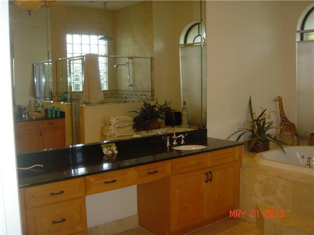 7128 Vía Marbella Boca Raton, FL 33433 - Photo 10 of 54 master bathroom