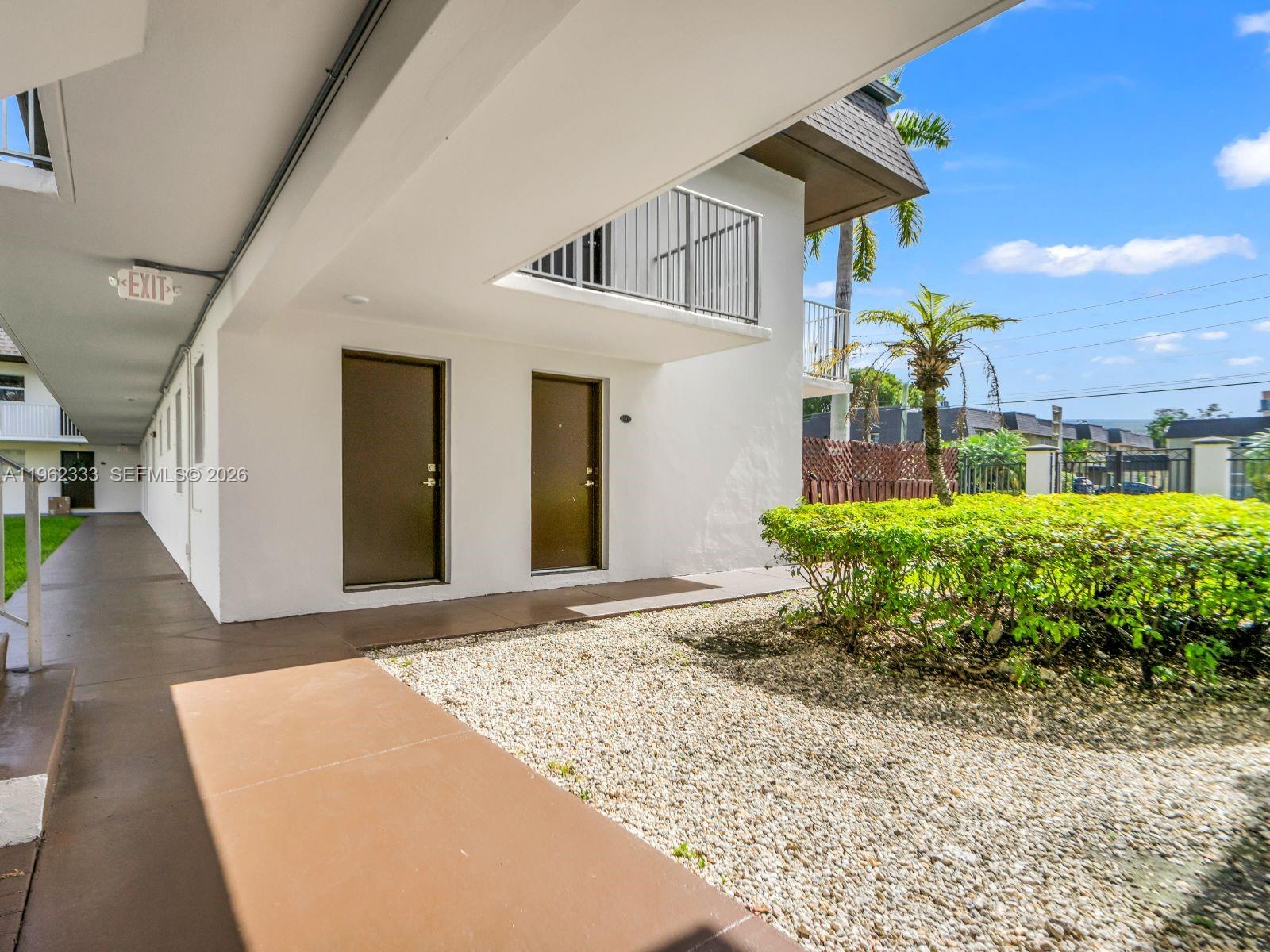 8601 Southwest 94th Street, Unit 104W Miami, FL 33156 - Photo 21 of 25