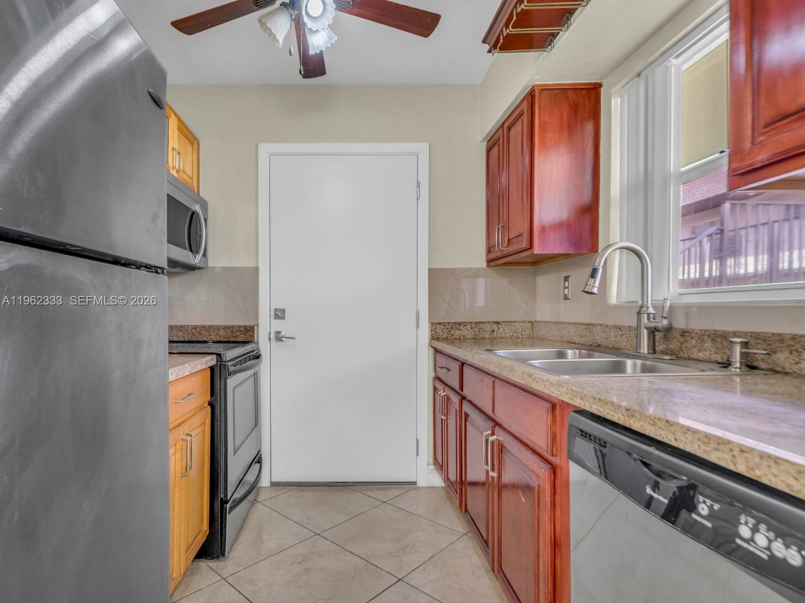 8601 Southwest 94th Street, Unit 104W Miami, FL 33156 - Photo 10 of 25