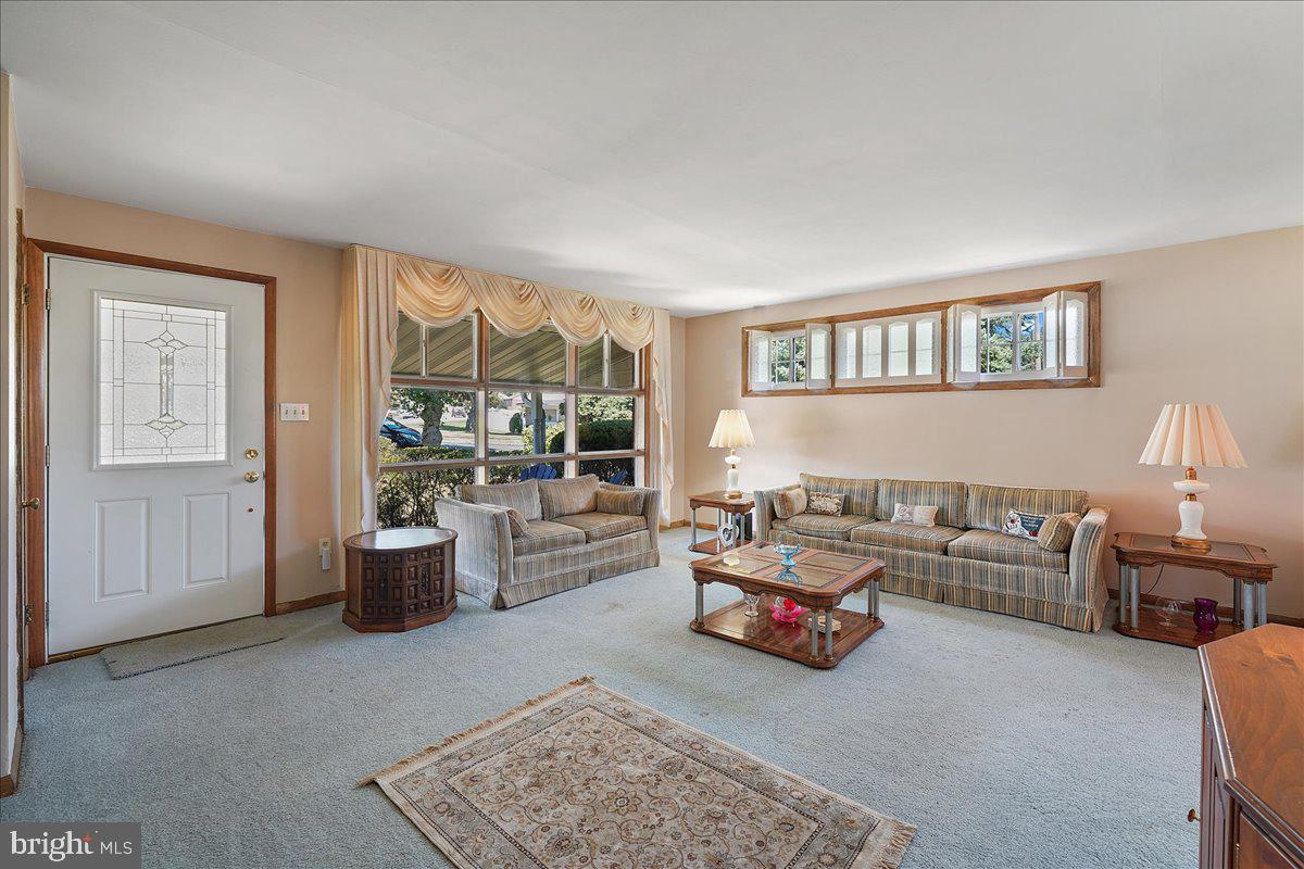 351 Kennerly Road Springfield, PA 19064 - Photo 4 of 34