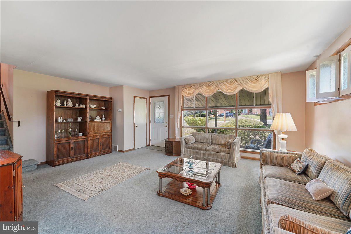 351 Kennerly Road Springfield, PA 19064 - Photo 5 of 34