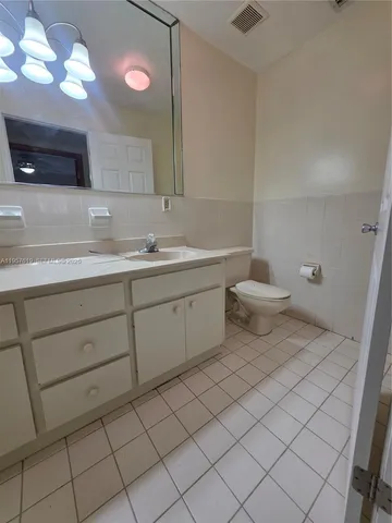 $4,125 | 9034 Southwest 163rd Terrace, Palmetto Bay, FL 33157