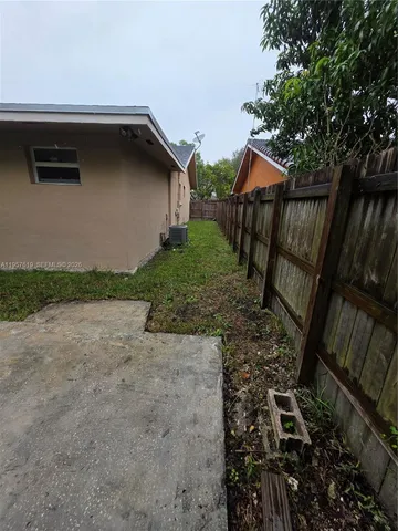 $4,125 | 9034 Southwest 163rd Terrace, Palmetto Bay, FL 33157