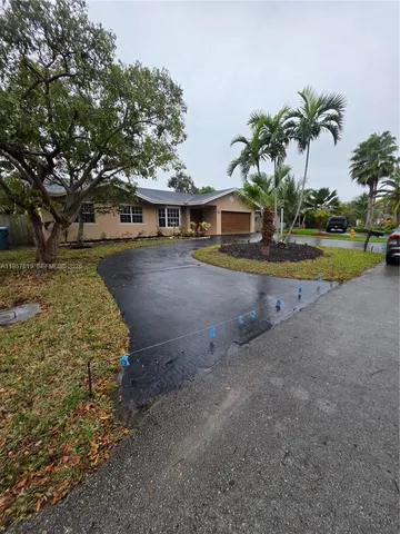 $4,125 | 9034 Southwest 163rd Terrace, Palmetto Bay, FL 33157