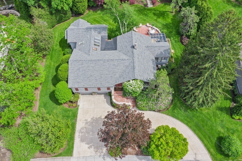 32 Countryside Road Newton, MA 02459 - Photo 2 of 28